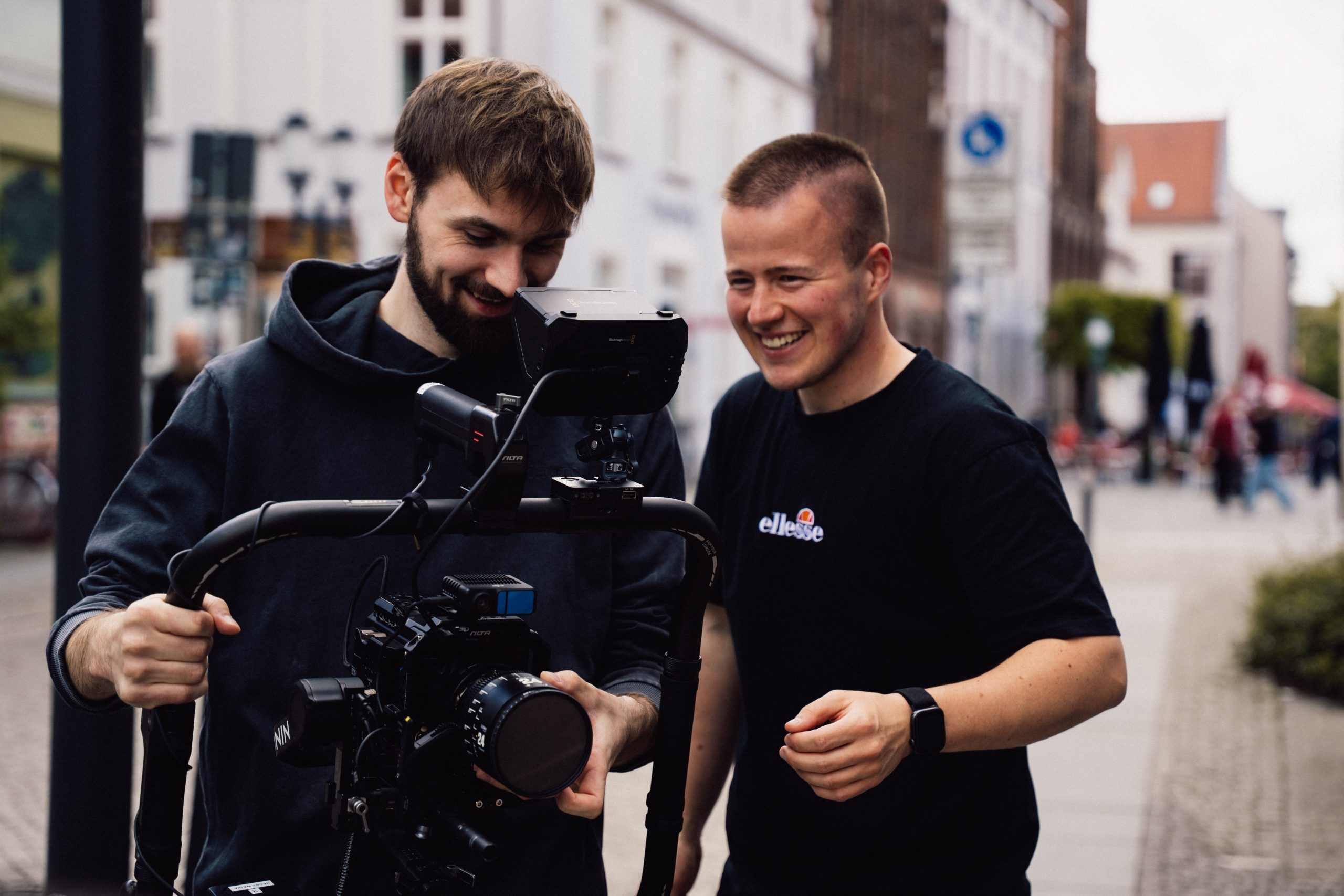 Jonas bei der Arbeit – Necst Media